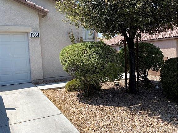 2nd image of 11031 Mezzana St