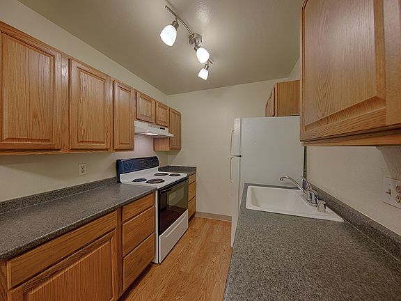 4th image of 411 Piccadilly Pl APT 5