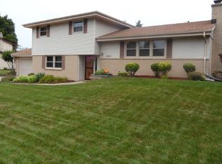 4908 W Willow Rd, Brown Deer, WI 53223