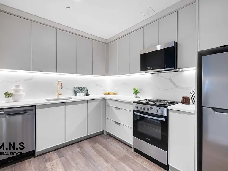 788 Willoughby Ave #504 — Photo 3