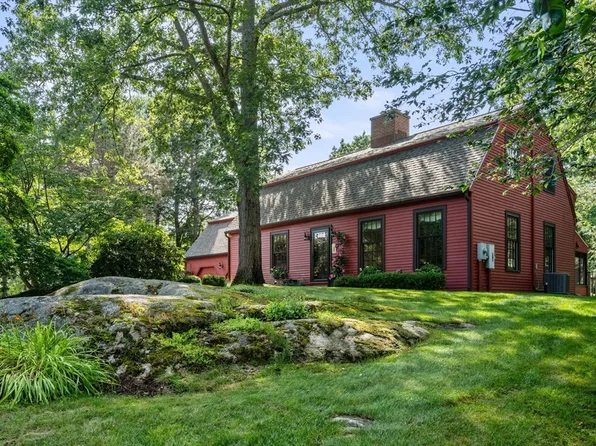1 Woodholm Cir, Manchester, MA 01944
