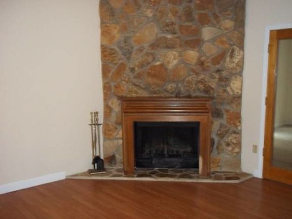 2nd image of 4 Charlwood Ave