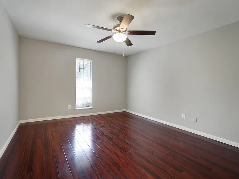 1833 Country Village Blvd — Photo 13