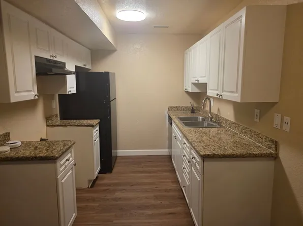 240 W Lincoln Ave Unit 17, Escondido, CA 92026
