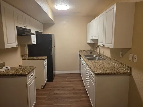 240 W Lincoln Ave #17 Photo 1