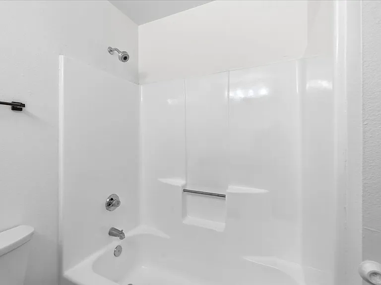 31601 Avenida Maravilla — Photo 16