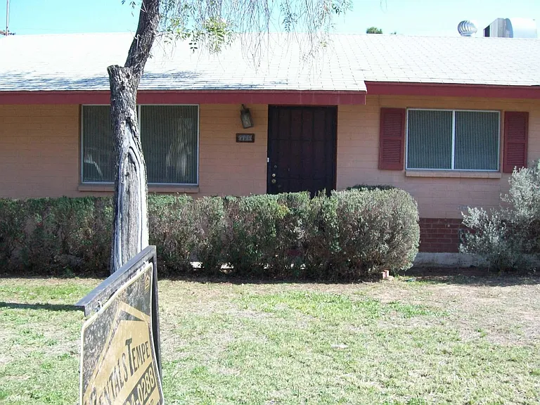 4111 S College Ave — Photo 1