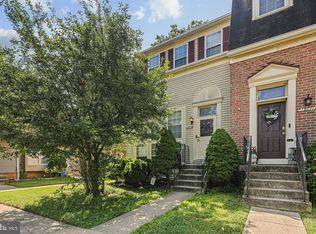 19013 Cherry Bend Dr, Germantown, MD 20874