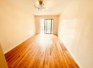 2805 E 26th St #2, Brooklyn, NY 11235