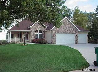 419 E Ridge Dr, Hooper, NE 68031