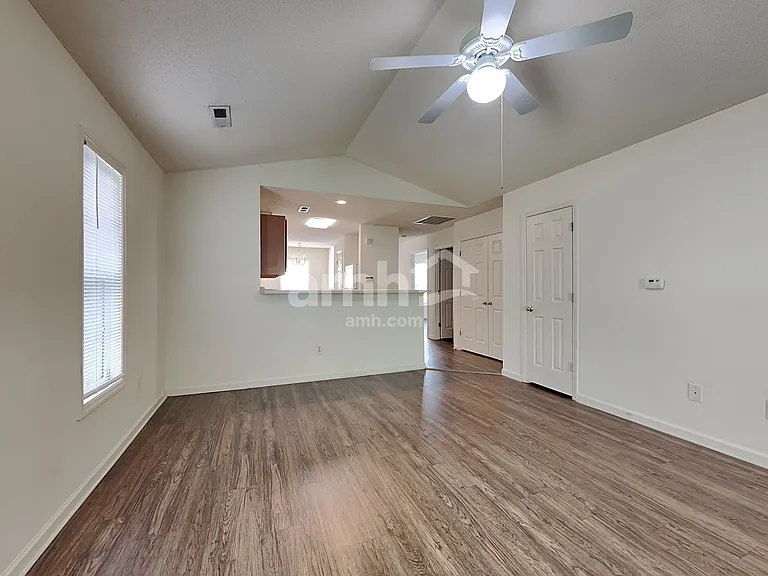 5815 Regent Village Dr — Photo 8