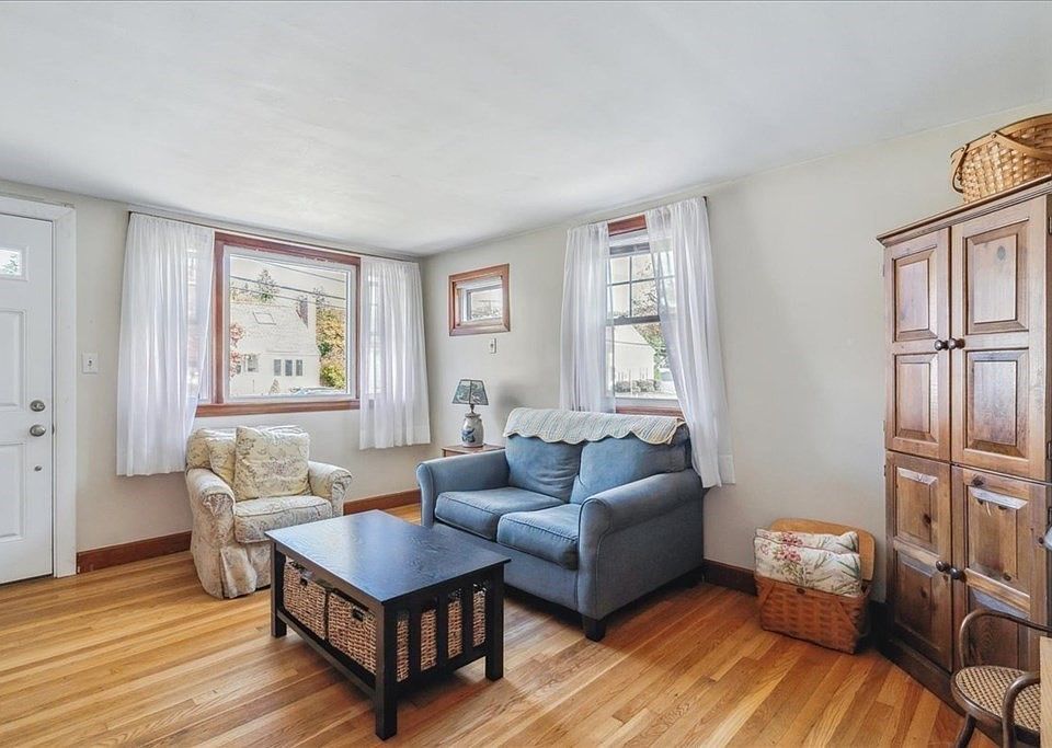 106 Bartholomew St, Peabody, MA 01960 Zillow