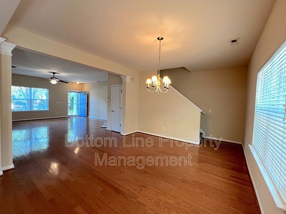 4th image of 2617 Saint Helena Ct