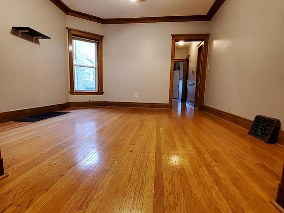 5th image of 4734 N Albany Ave #2