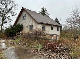 3822 Law Rd, North Branch, MI 48461
