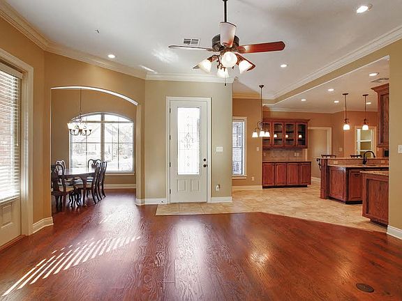 View of dining rm & kitchen