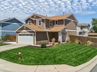 768 Canyon Ln, Lochbuie, CO 80603