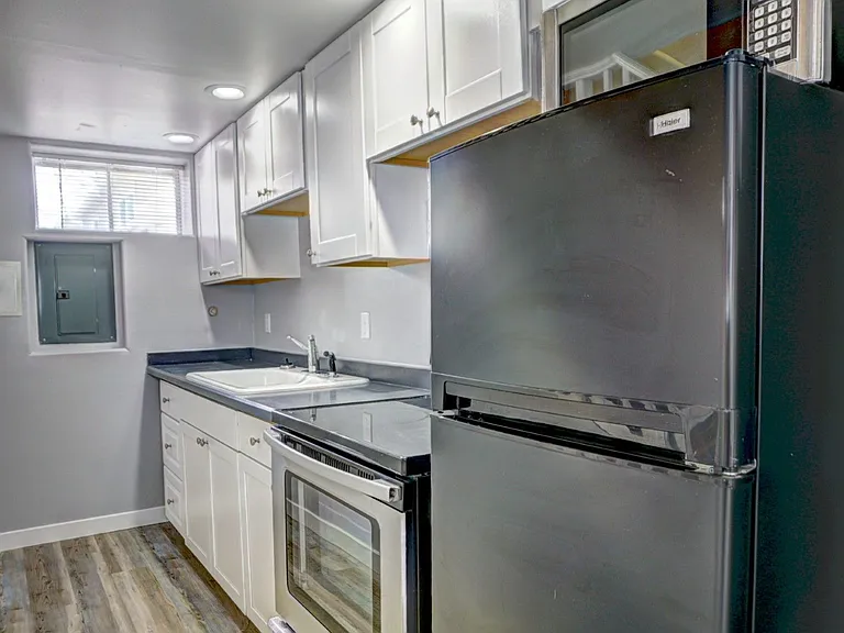 1340 Orchard Ave — Photo 3