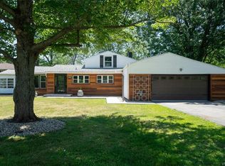 34 Woodlee Rd, Buffalo, NY 14221