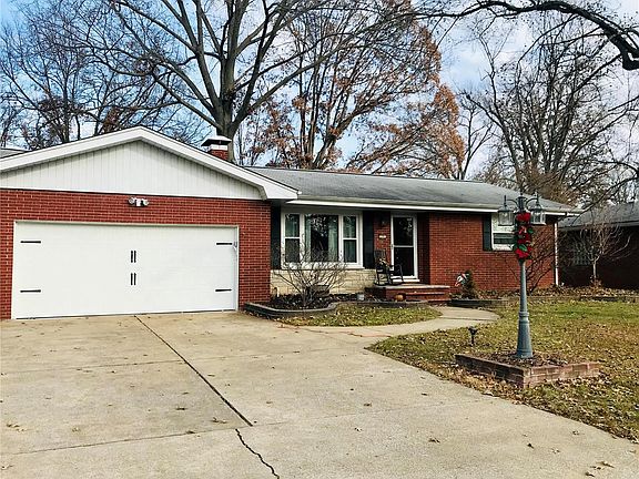 2nd image of 5201 Dixon Dr