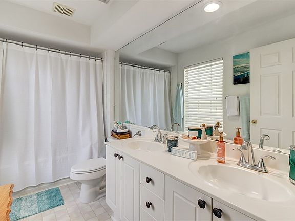 5th image of 23525 Bahama Point #1622