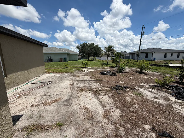2019 NW 16th Pl — Photo 29