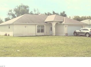 114 NE 5th Pl, Cape Coral, FL 33909