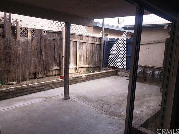 4th image of 905 N Vineyard Ave APT B