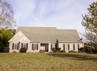 213 Carrageen Dr, Williamston, SC 29697
