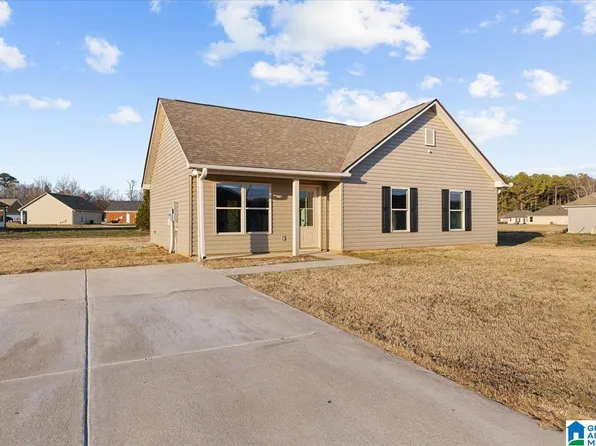 125 Sunlight Cir, Talladega, AL 35160