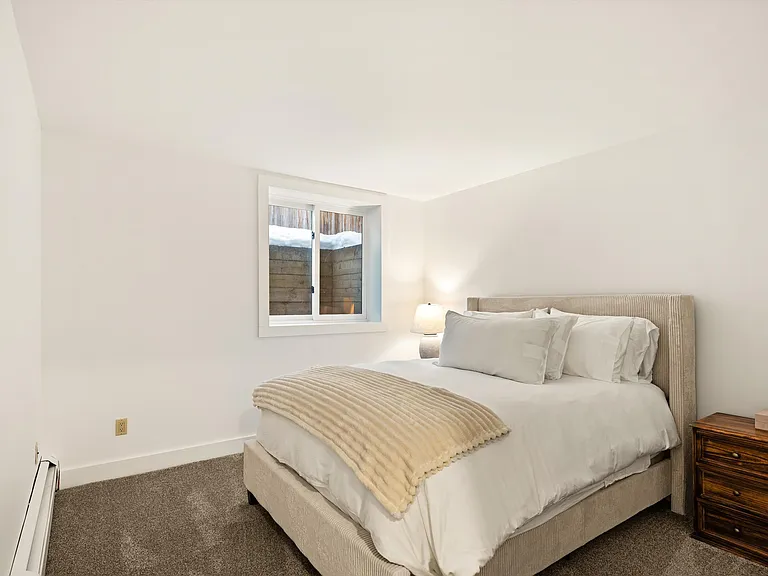 406 W Smuggler St — Photo 6