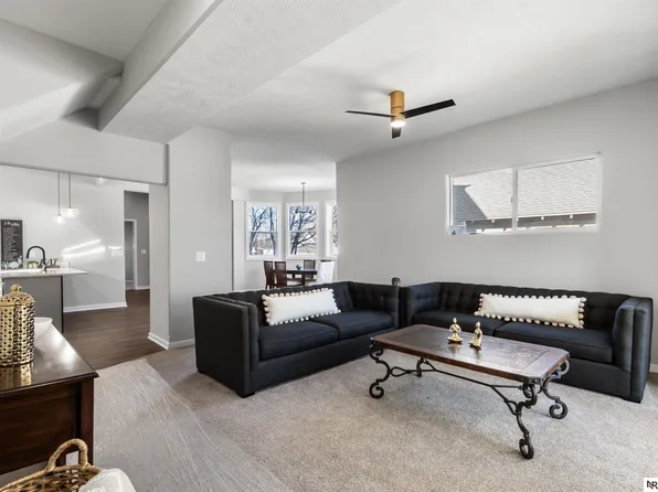 2512 Binney St, Omaha, NE 68111