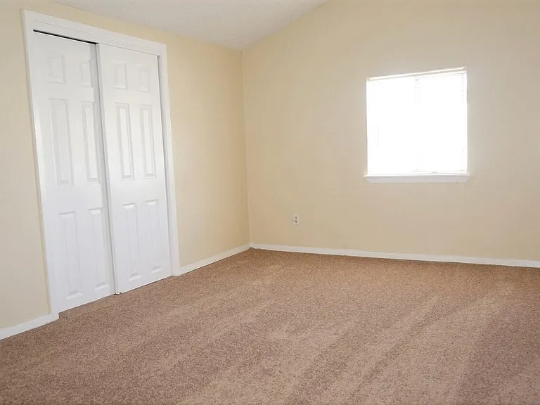3403 Pershing Dr #3 — Photo 10