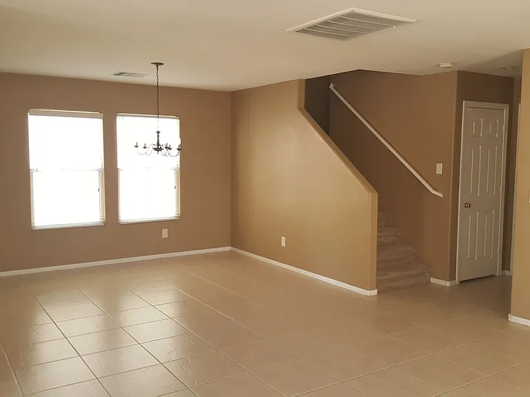 5052 Diamond Ranch Ave — Photo 9