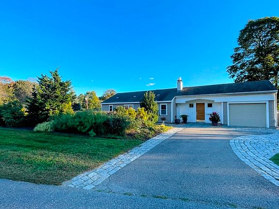 3rd image of 2 Melville Pl