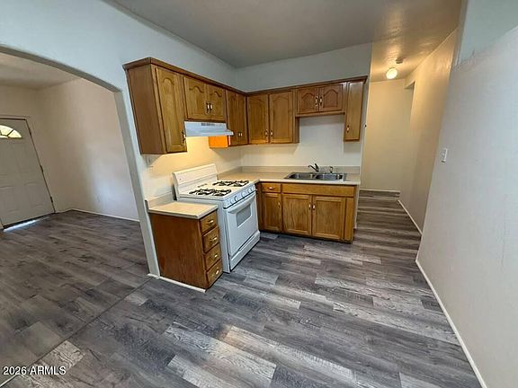 4th image of 1305 N C Ave