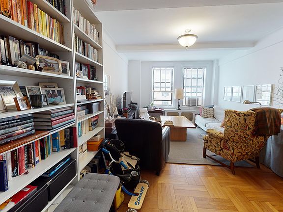 3rd image of 114 W 86th St APT 9A