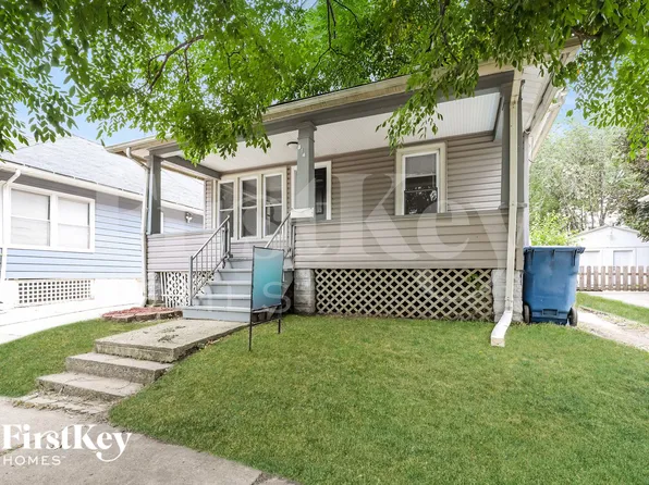 814 Bowditch Ave, Aurora, IL 60506