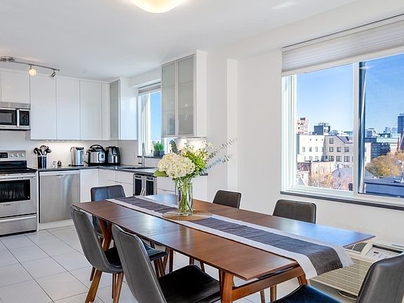 5th image of 332 Franklin St APT 602