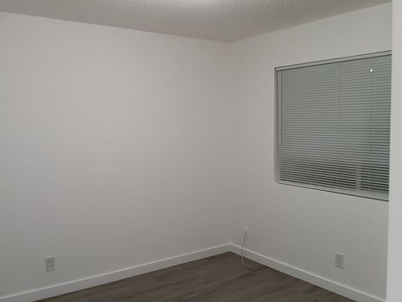 5th image of 209 Brown St APT 2