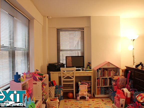 4th image of 120 E 34th St APT 5A