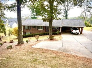 1335 Hillcrest Dr, Sugar Hill, GA 30518