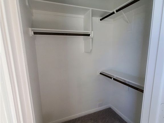 5th image of 1308 Kingsgate Dr