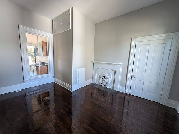 2nd image of 127 N Walnut St #1