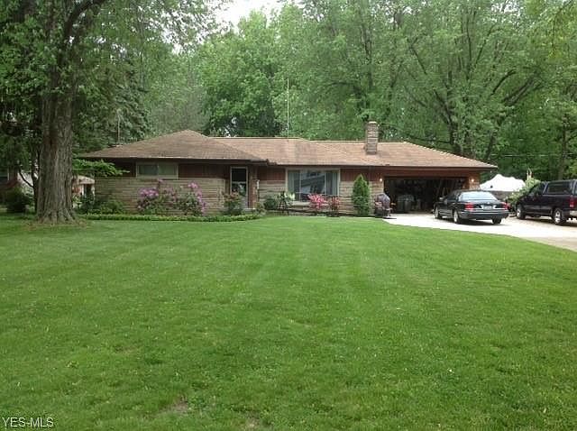 1st image of 320 E 320th St