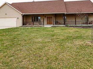 497 Tazewood Rd, Metamora, IL 61548