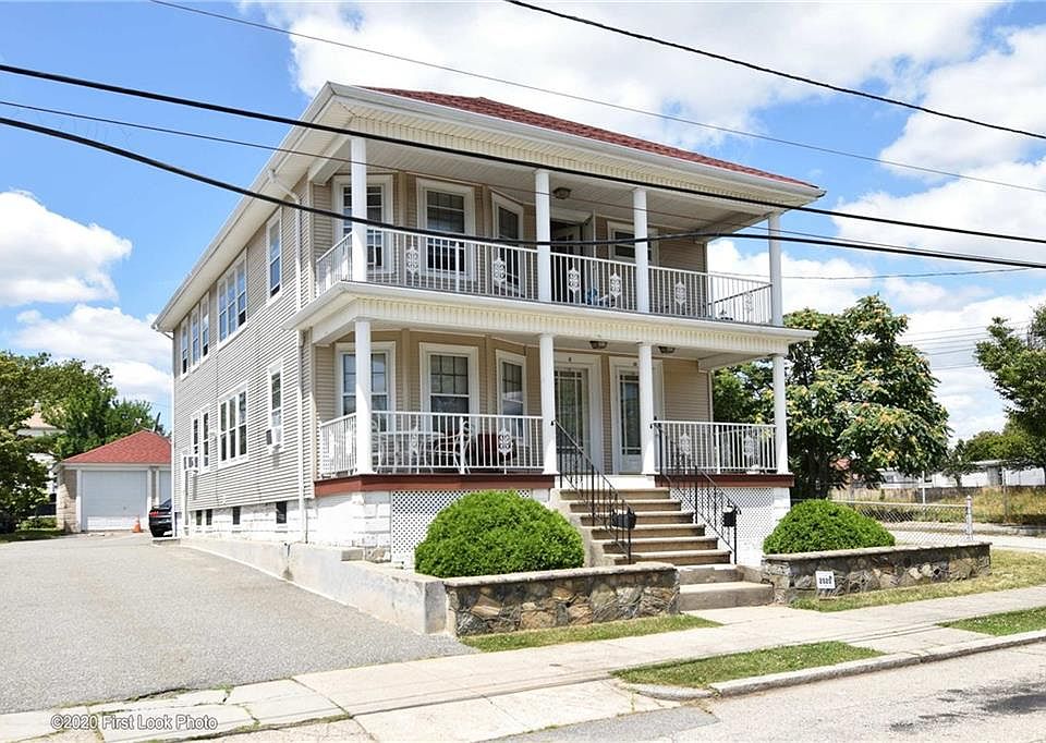 1st image of 8-10 S Carpenter St