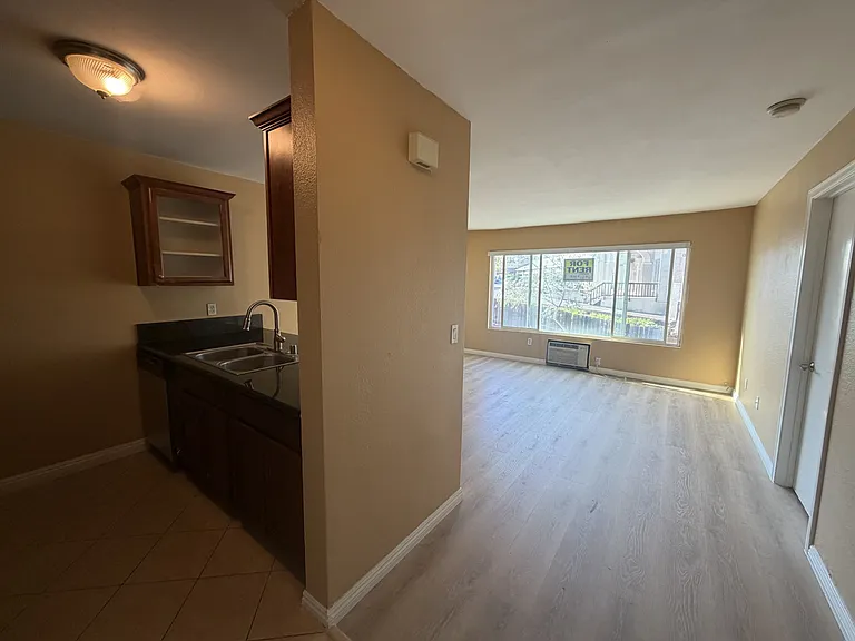 4860 Rolando Ct #15 — Photo 7