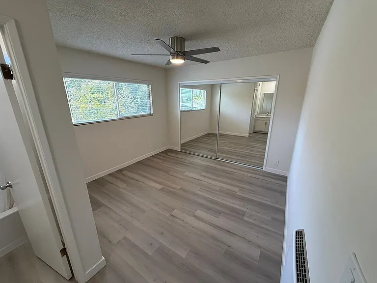 12939 Bonaparte Ave — Photo 11