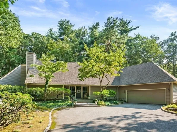 53 Autumn Rd, Weston, MA 02493